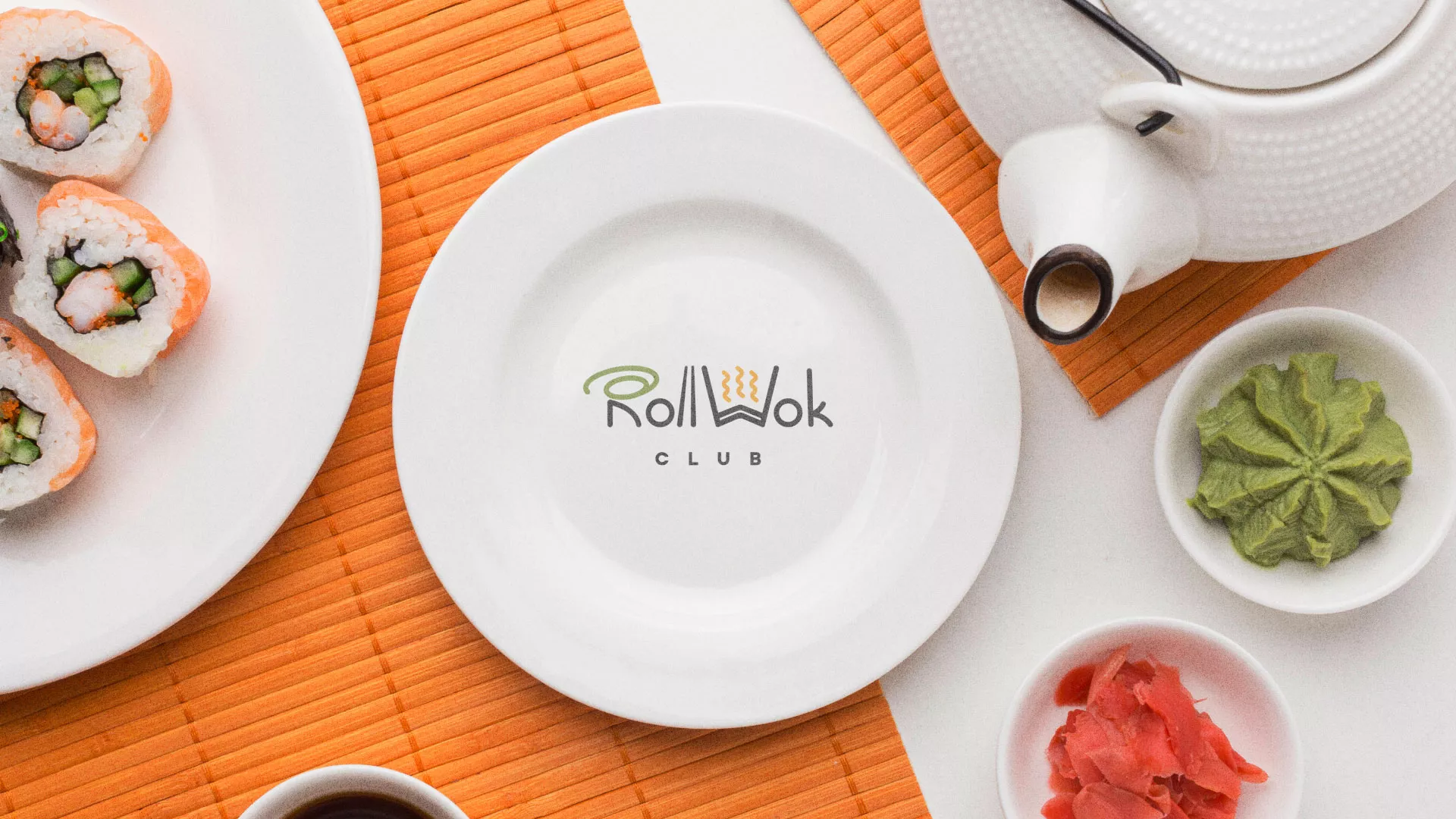 Разработка логотипа и фирменного стиля суши-бара «Roll Wok Club» в Ржеве